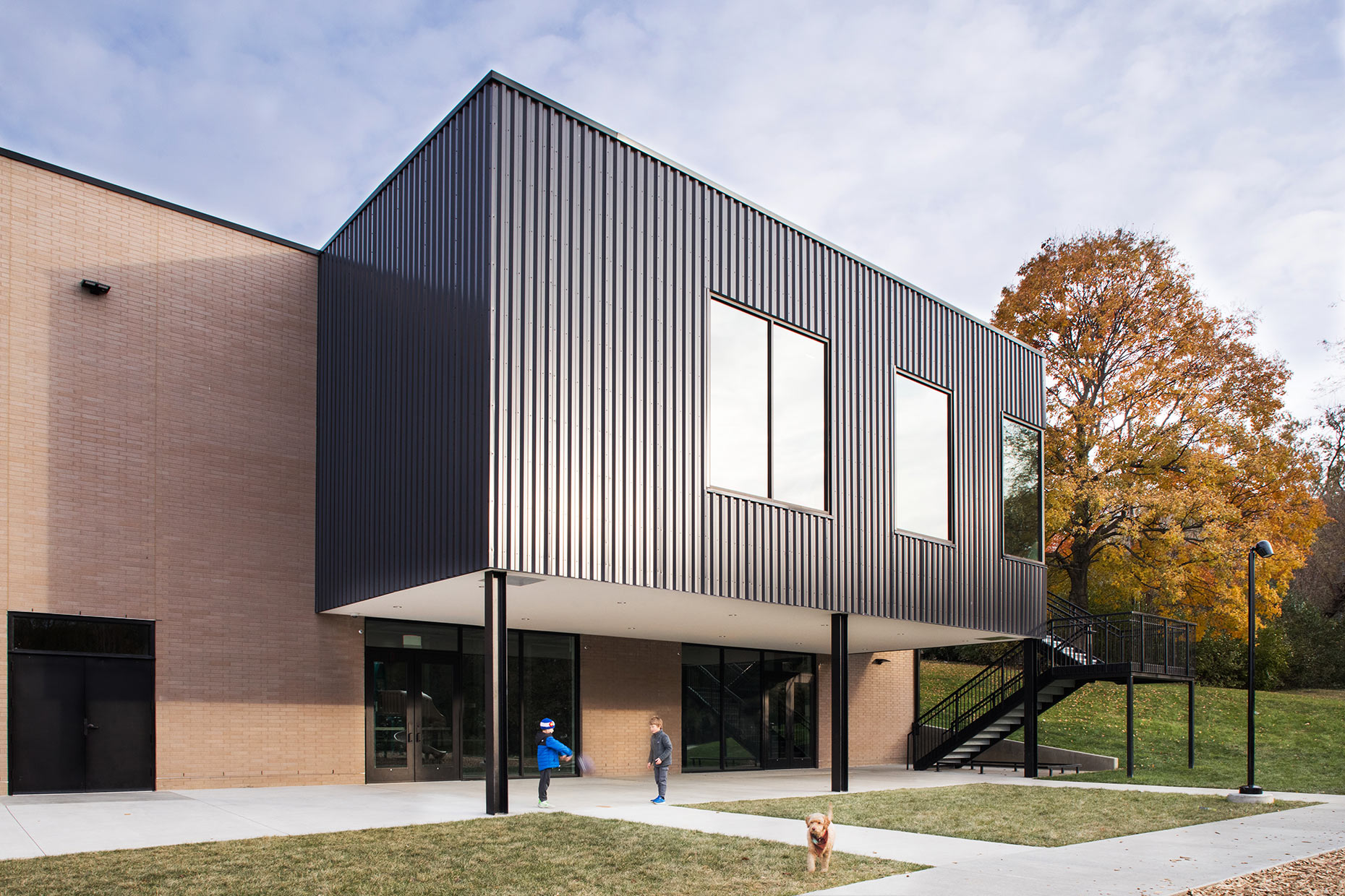 Dana Damewood Photography | Omaha Nebraska commercial interior photography Library- education